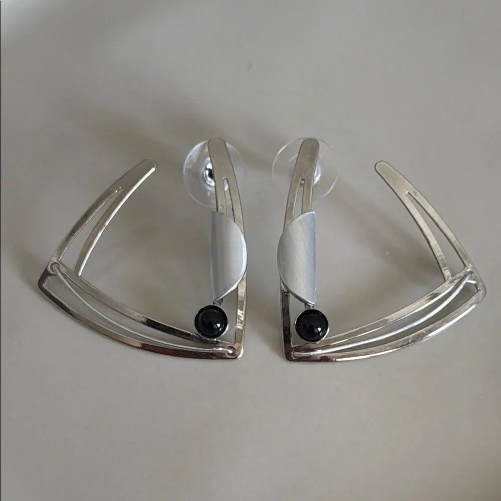 POLY earrings - Picture 1 of 3